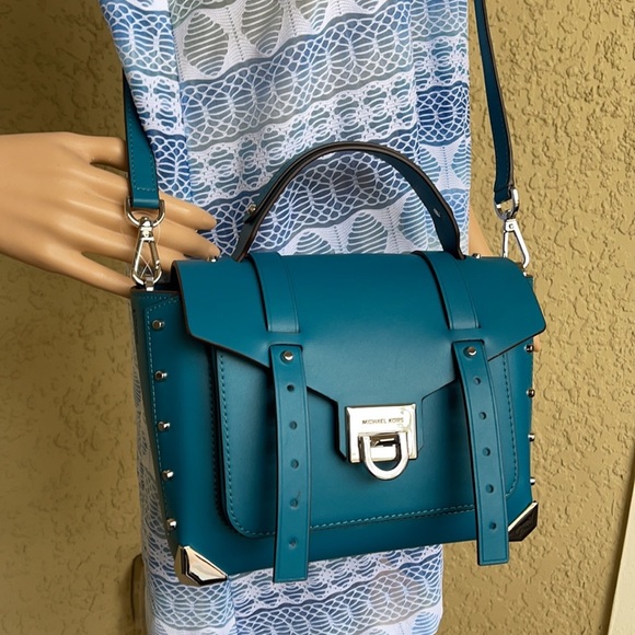 Michael Kors Manhattan Medium School Satchel - Picture 11 of 16